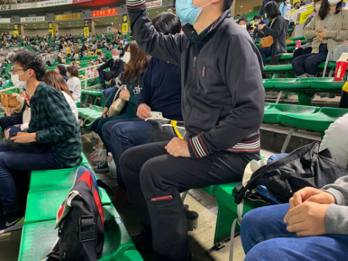 スタジアムパンツ　使えるシーン　スポーツ